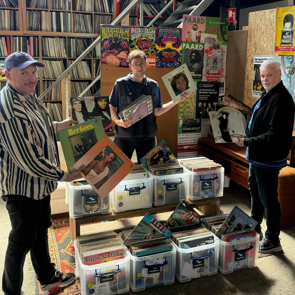 ACTIE: Koop een plaat op de webshop, dan krijg je er een van ons cadeau!