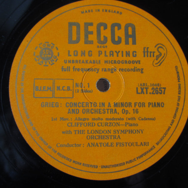 Edvard Grieg - Clifford Curzon With The London Symphony Orchestra Conducted By Anatole Fistoulari : Concerto In A Minor For Piano And Orchestra Opus 16 (LP, Album, Mono)