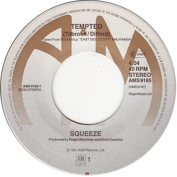 Squeeze (2) : Tempted (7", Single)