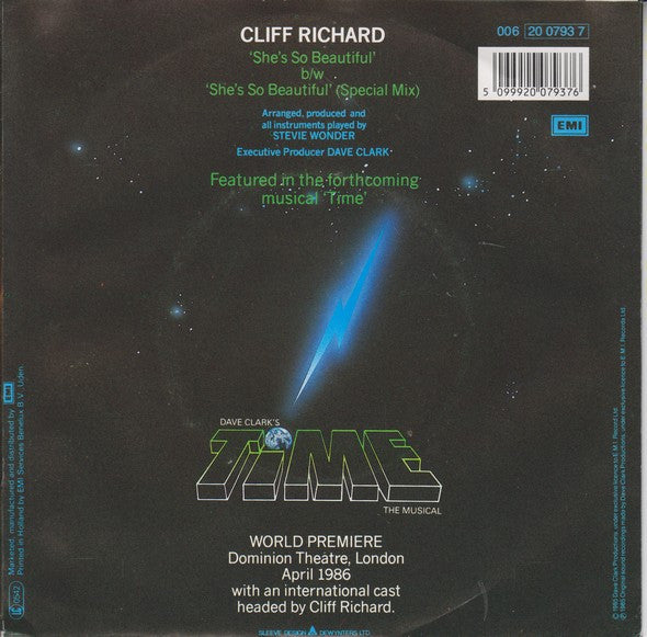Cliff Richard : She's So Beautiful (7", Single)