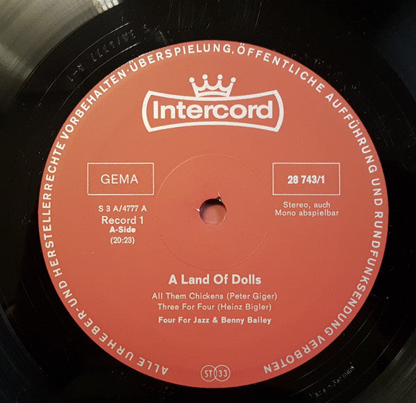 Four For Jazz & Benny Bailey : A Land Of Dolls (2xLP, Album, Gat)