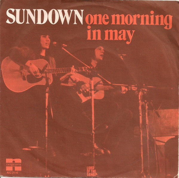 Sundown (4) : One Morning In May (7", Single, Sil)