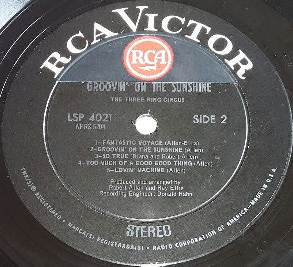 The Three Ring Circus : Groovin' On The Sunshine (LP)