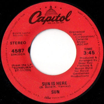 Sun (7) : Sun Is Here (7", Single)