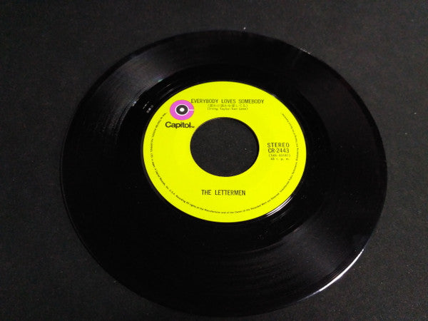The Lettermen : Traces / Memories Medley / Everybody Loves Somebody (7", Single)