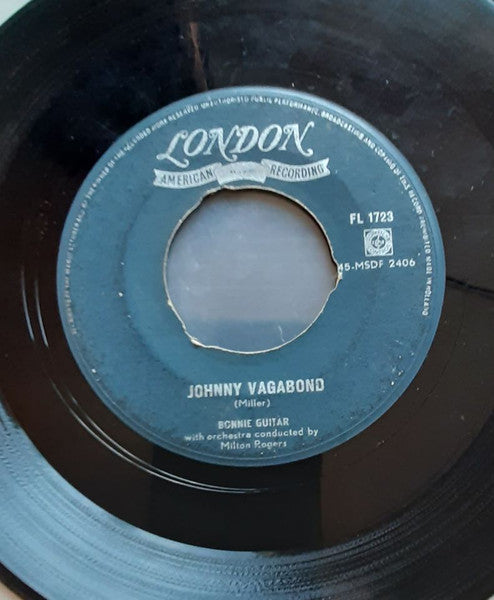 Bonnie Guitar : Johnny Vagabond (7", Single)