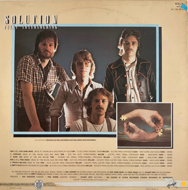 Solution (4) : Fully Interlocking (LP, Album)