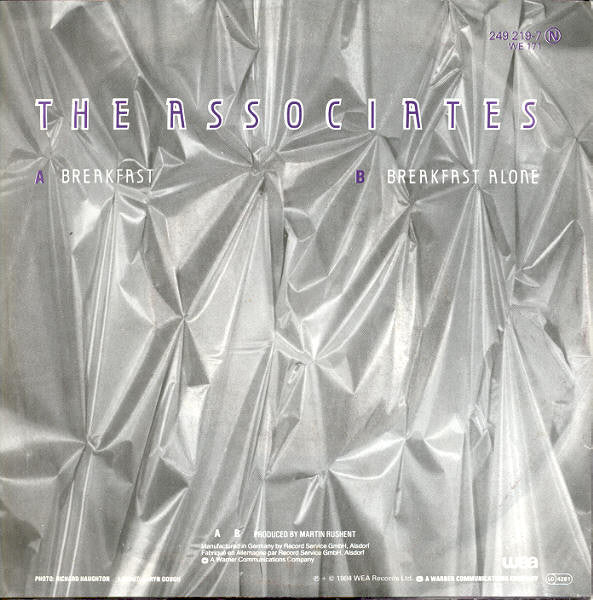 The Associates : Breakfast (7", Single)