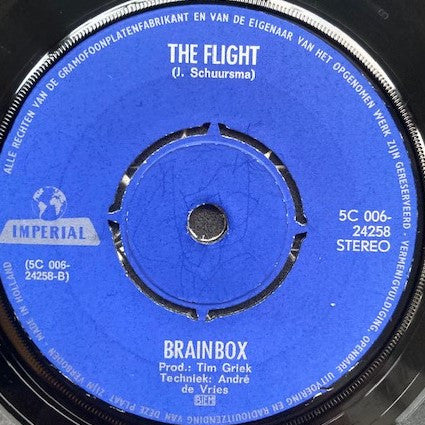 Brainbox (3) : The Smile (Old Friends Have A Right To) / The Flight (7", Single, Blu)