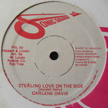 Carlene Davis : Stealing Love On The Side (12")