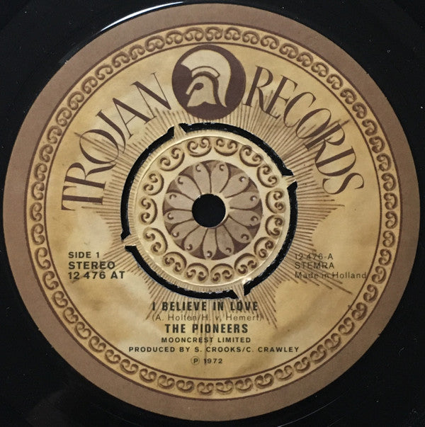 The Pioneers : I Believe In Love / Habit (7")