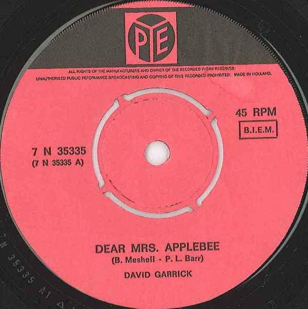 David Garrick : Dear Mrs. Applebee (7", Single, Ora)
