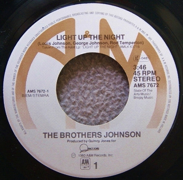 Brothers Johnson : Light Up The Night (7", Single)