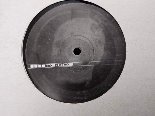 Bastian Ahrenz : Bass Bones (12")