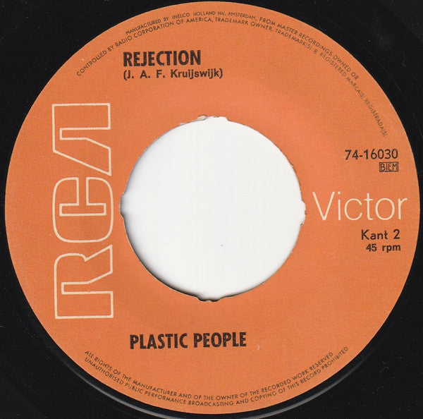 Plastic People (3) : Dancing And Drinking (7", Single)