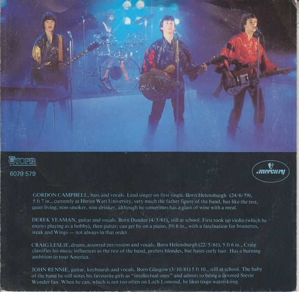 The Upstarts (5) : Beggin' (7", Single)