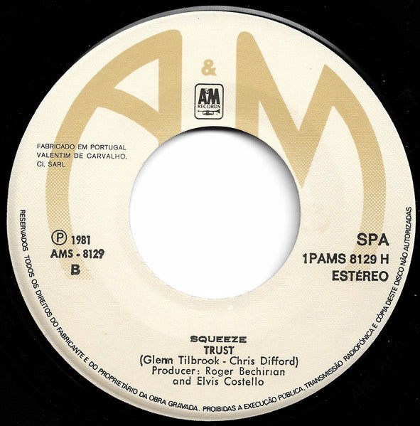 Squeeze (2) : Is That Love (7", Single)