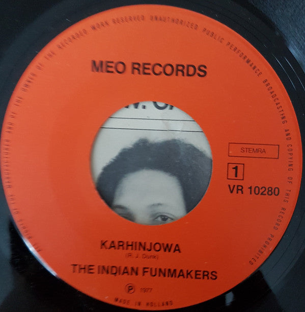 Romeo Dunk with The Indian Funmakers : Karhinjowa / W.W. Calypso (7")
