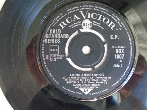 Louis Armstrong And His Orchestra : Louis Armstrong (7", EP, Comp, RE, Fou)