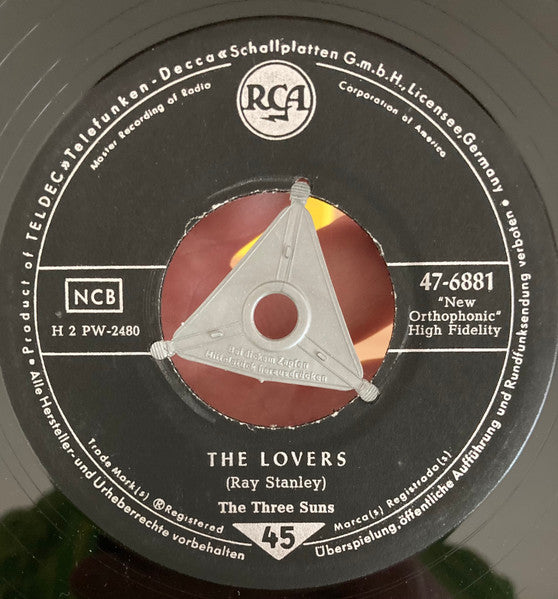 The Three Suns : Wailin' Guitar / The Lovers (7")