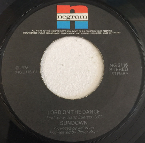 Sundown (4) : One Morning In May (7", Single, Red)