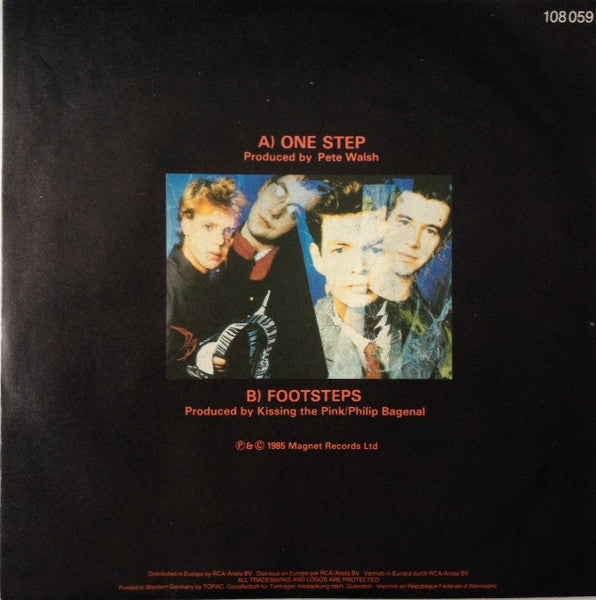 Kissing The Pink : One Step (7", Single)