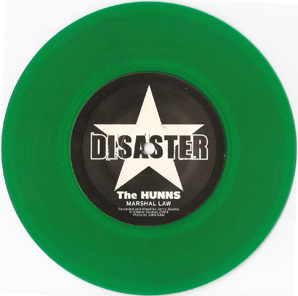 Die Hunns / Radio One (2) : Marshal Law / Molotov Roots (7", Gre)