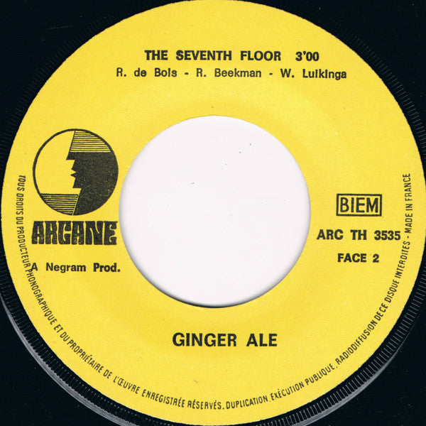 Ginger Ale (2) : In The Sand (7", Single)