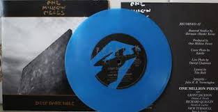 One Million Pieces : Deep Dark Hole (7", Single, Ltd, Blu)