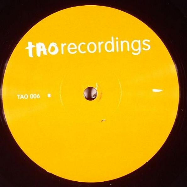 Quadsquad Feat. Reagan Jones : Reach / Little Shaker Boys (12")