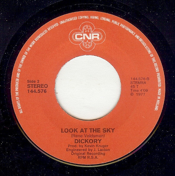 Dickory : Don't Go / Look At The Sky (7", Single)