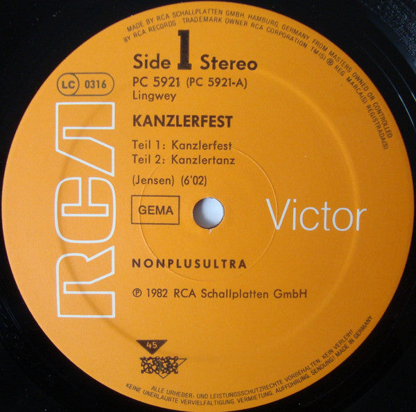 Non Plus Ultra (2) : Kanzlerfest (12", Maxi)