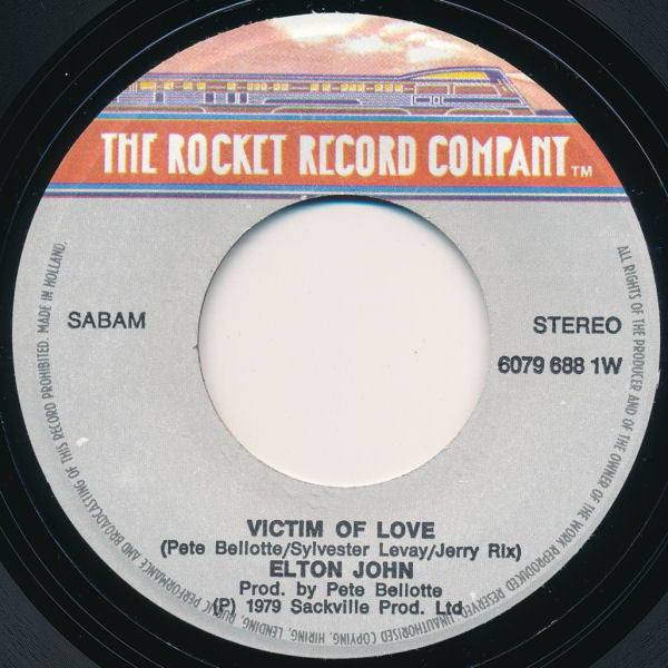 Elton John : Victim Of Love (7", Single)