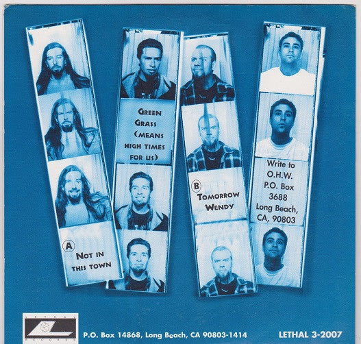 One Hit Wonder (2) : Not In This Town (7", EP, Num, Blu)