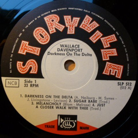 Wallace Davenport : Darkness On The Delta (LP, Album)
