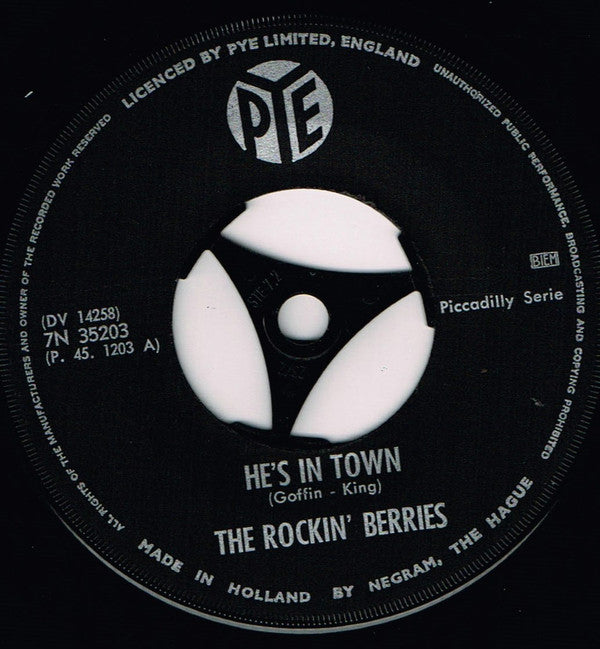 The Rockin' Berries : He's In Town (7", Single)