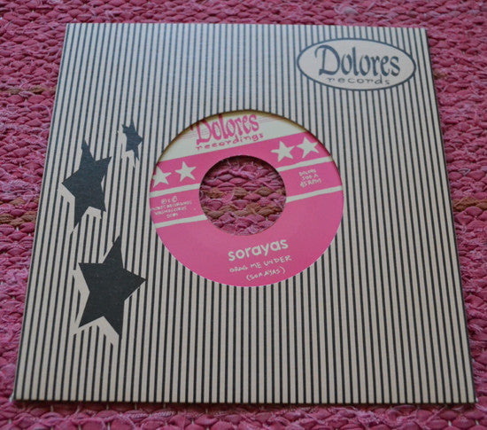 Sorayas : Drag Me Under (7", Pin)