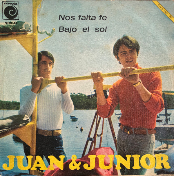 Juan & Junior : Bajo El Sol / Nos Falta Fe  (7", Single)