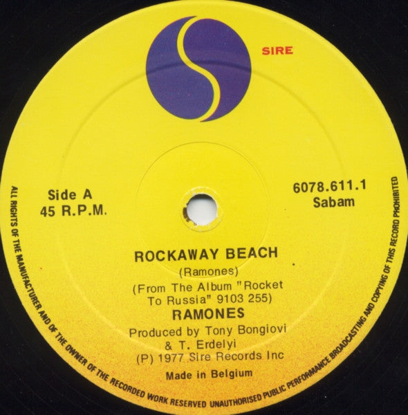 Ramones : Rockaway Beach / Teenage Lobotomy / Beat On The Brat (12", Single)