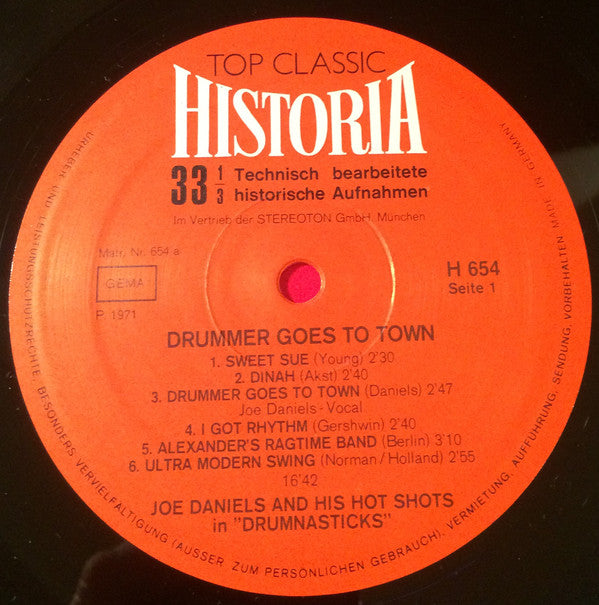 Joe Daniels And His Hot Shots : Drummer Goes To Town (LP, Comp)