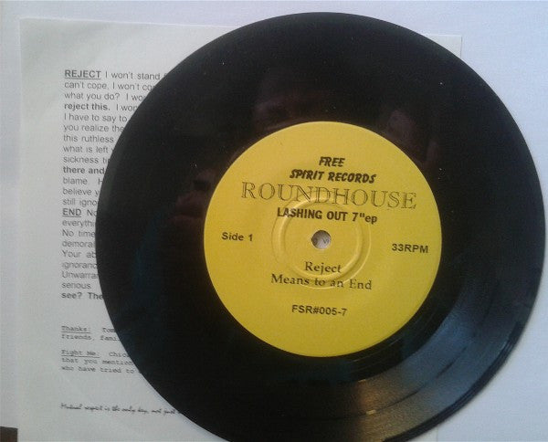 Roundhouse (12) : Lashing Out (7", EP)