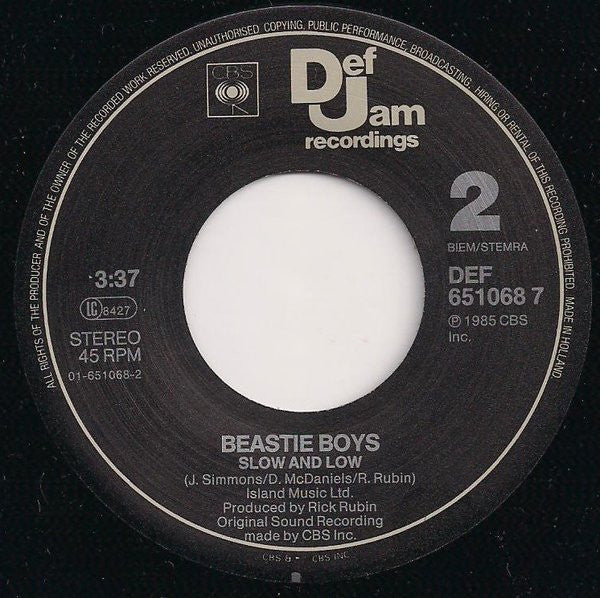 Beastie Boys : She's On It (7", Single)