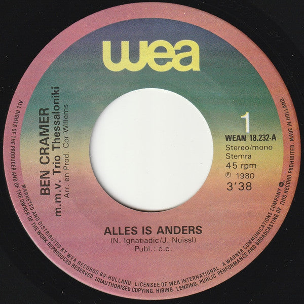 Ben Cramer m.m.v. Trio Thessaloniki : Alles Is Anders (7", Single)