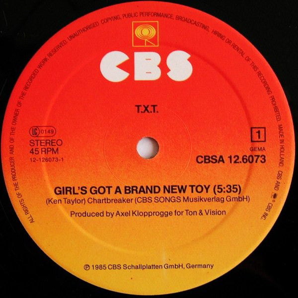 T.X.T. : Girl's Got A Brand New Toy (Extraordinary D.J.-Mix) (12", Maxi)
