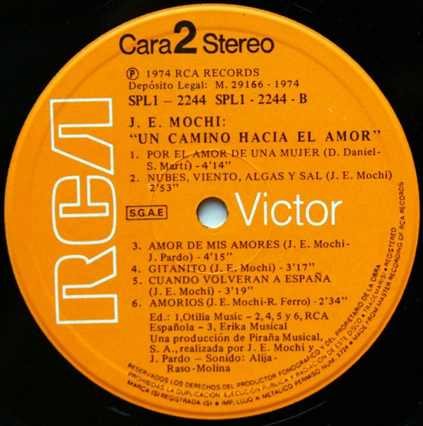 Juan Erasmo Mochi : Un Camino Hacia El Amor (LP, Album)
