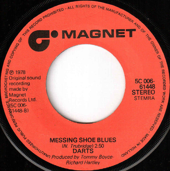 Darts : It's Raining (7", Single)