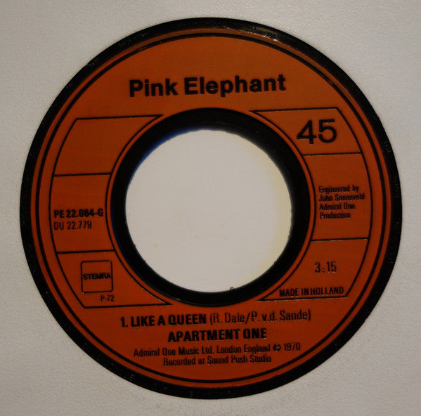 Apartment One : Like A Queen  (7", Single)
