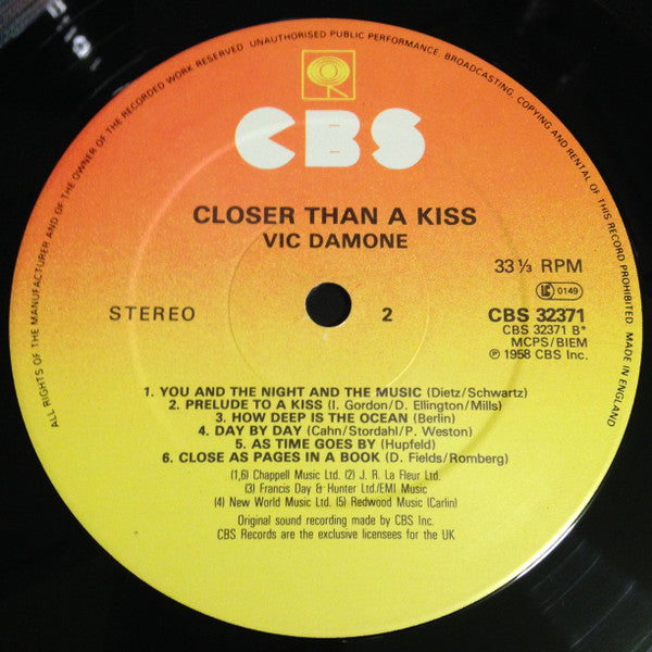 Vic Damone : Closer Than A Kiss (LP)
