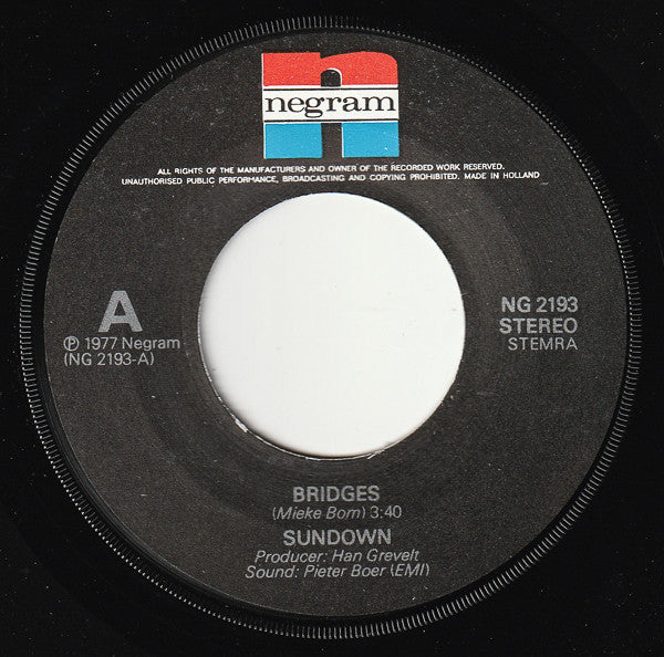 Sundown (4) : Bridges (7", Single)
