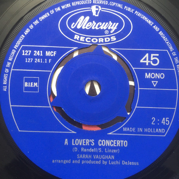 Sarah Vaughan : A Lover's Concerto / First Thing Every Morning (7", Single)